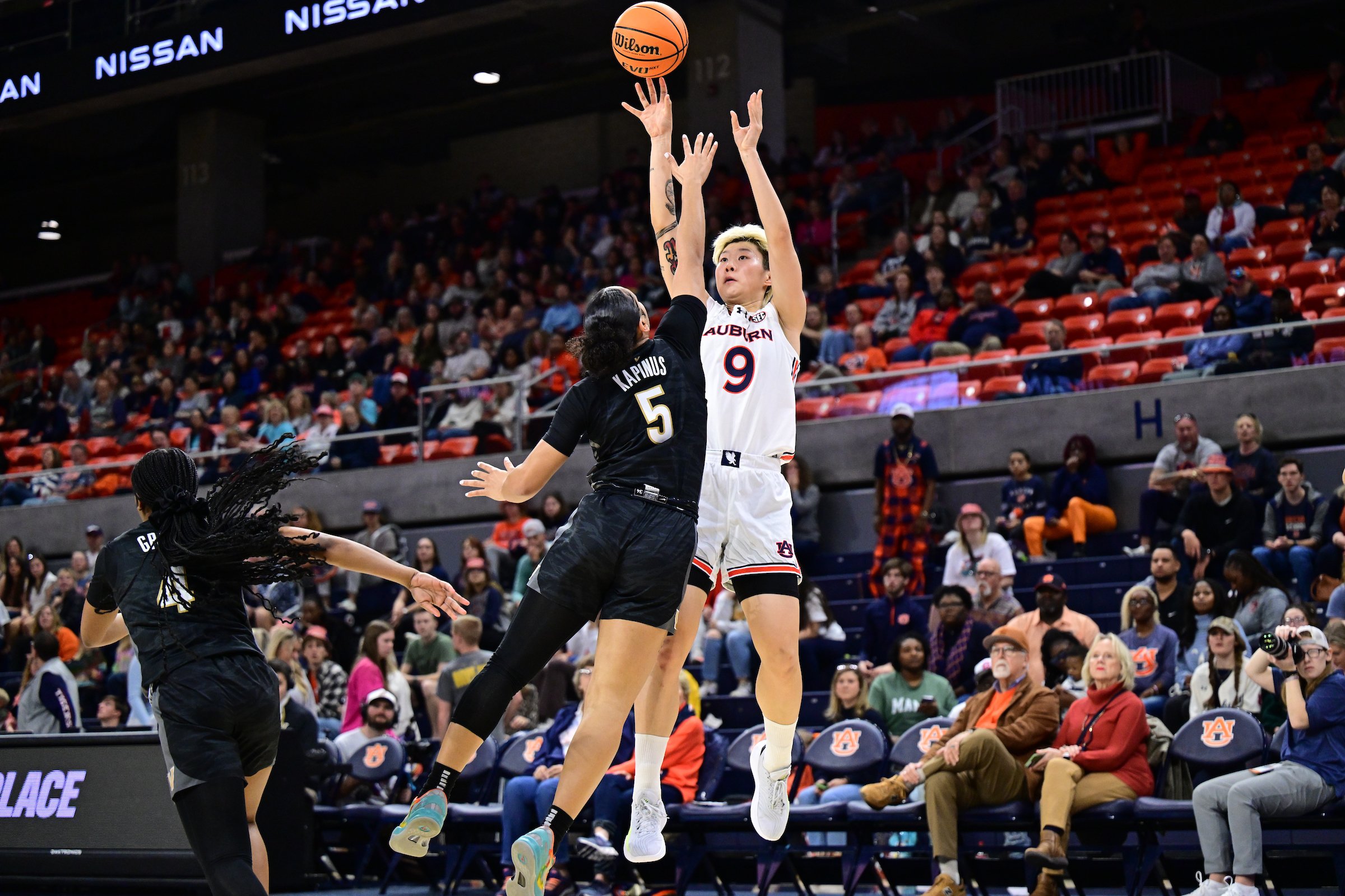  征戰NCAA！鄧雨婷：不太喜歡被稱(chēng)為“李夢(mèng)接班人” 未來(lái)想進(jìn)WNBA