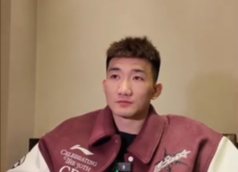  咋形容你和王博的關(guān)系？孫銘徽：像家人 他訓練&生活中很照顧我們