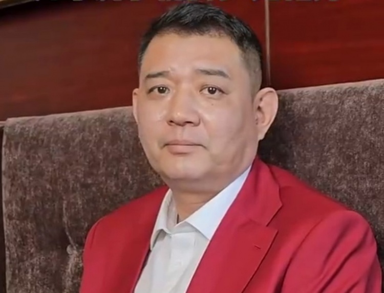  鞏曉彬：剛打球時(shí)工資20多塊錢(qián) 主要給父母、給家里改善生活
