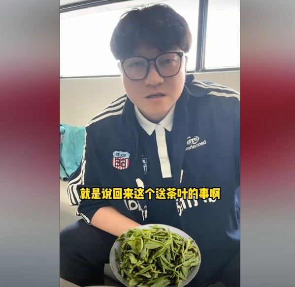  趙鵬：不太清楚賈秀全要球員買(mǎi)茶葉的段子，但這在現實(shí)中也正常