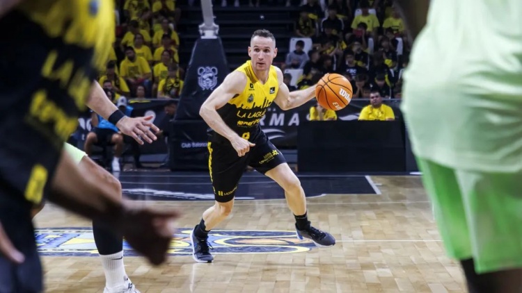  NBA初代老六，42歲進(jìn)入生涯巔峰？！