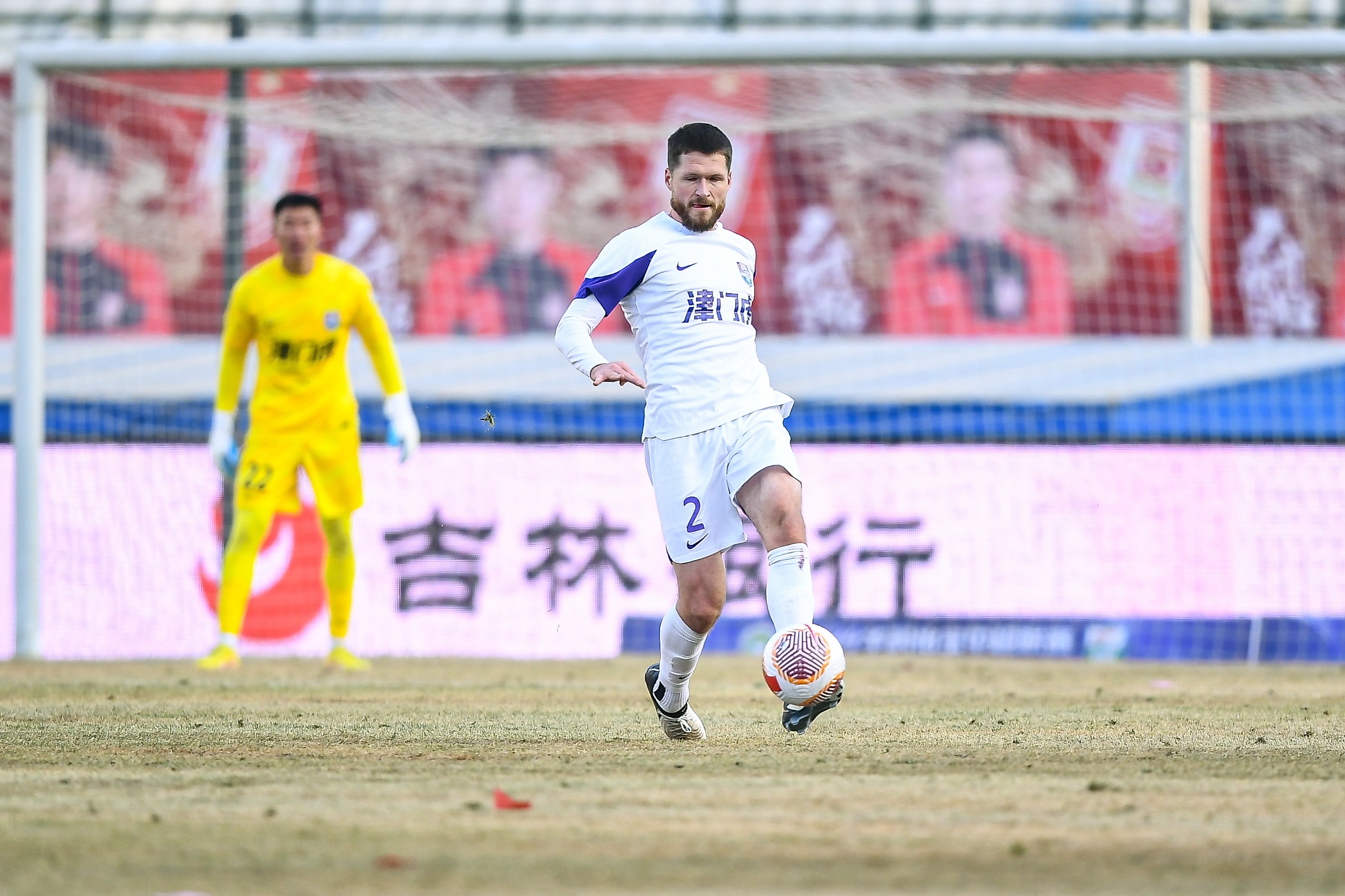  津門(mén)虎舊將亞冠對決格蘭特勝出，津媒：他離開(kāi)津門(mén)虎因存傷病隱患