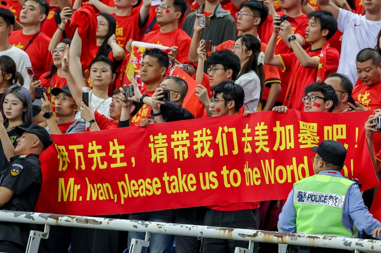  主力后腰停賽，逼迫伊萬(wàn)放棄菱形中場(chǎng)？塞鳥(niǎo)奇兵作用或是搶分關(guān)鍵