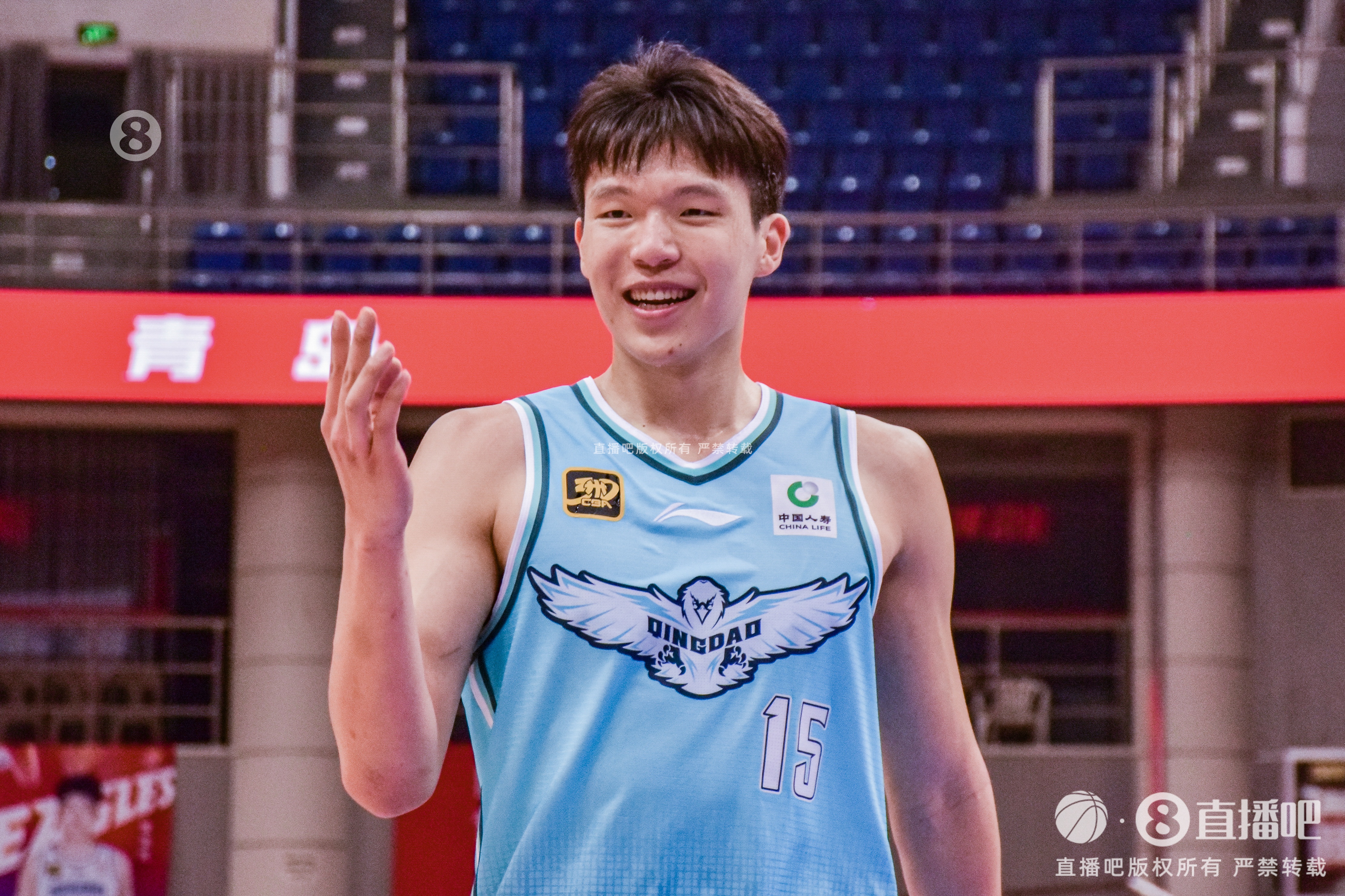  不滿(mǎn)18歲能打！記者：避免了耽誤楊瀚森這樣年輕有天賦球員的成長(cháng)