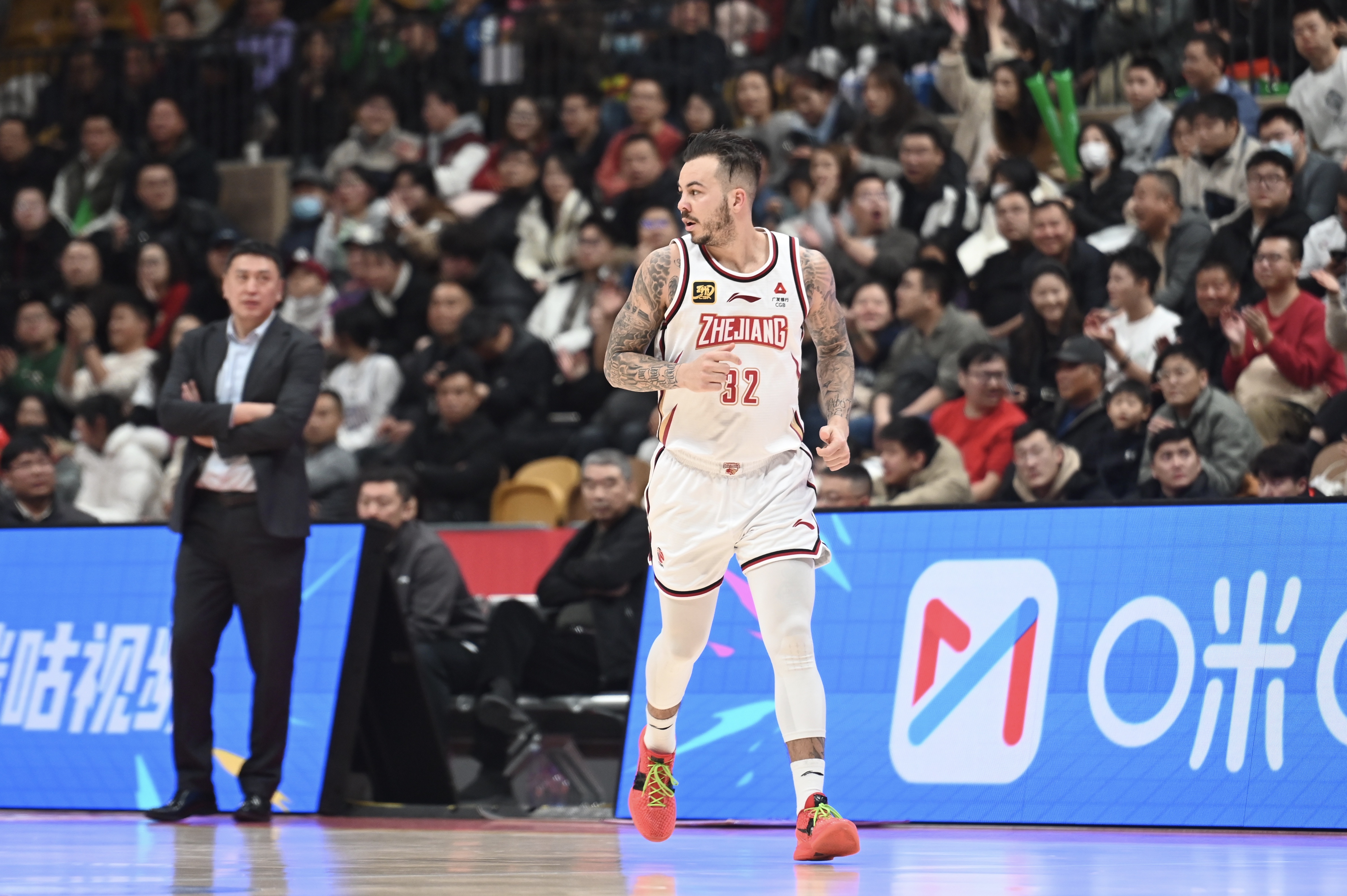  得分爆炸力！約克23中13得34分2板8助4斷 三分11中6